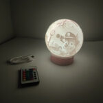 Lámpara esférica con litofanía personalizada fabricada con impresión 3D